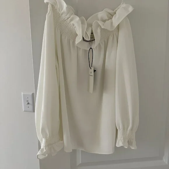 NWT Tuckernuck Marguerite White Off the Shoulder Blouse - Picture 6 of 14